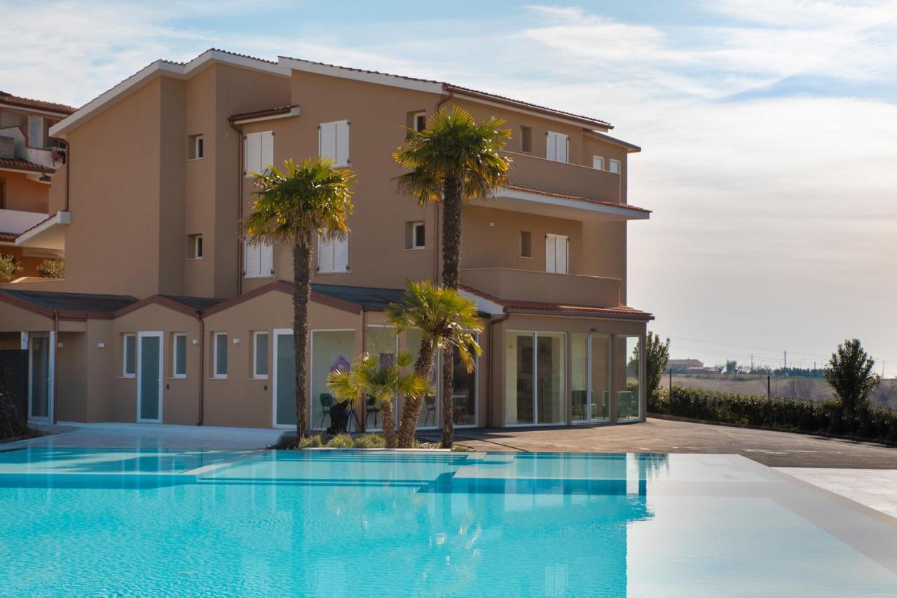 Pietra Bianca Hotel Numana Exterior foto